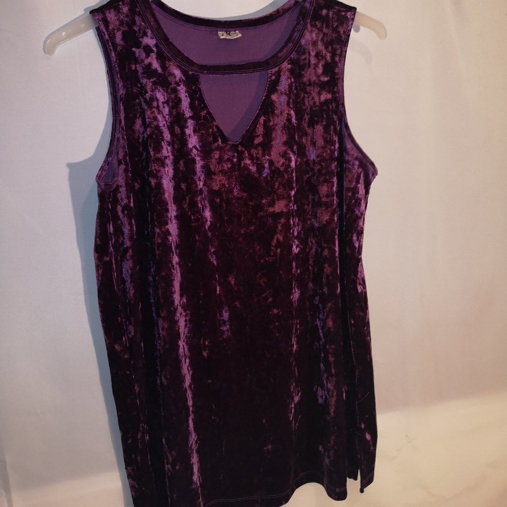 DC Jeans Ladies Size XL Purple Sleeveless Crushed Velvet Loose Fit Top